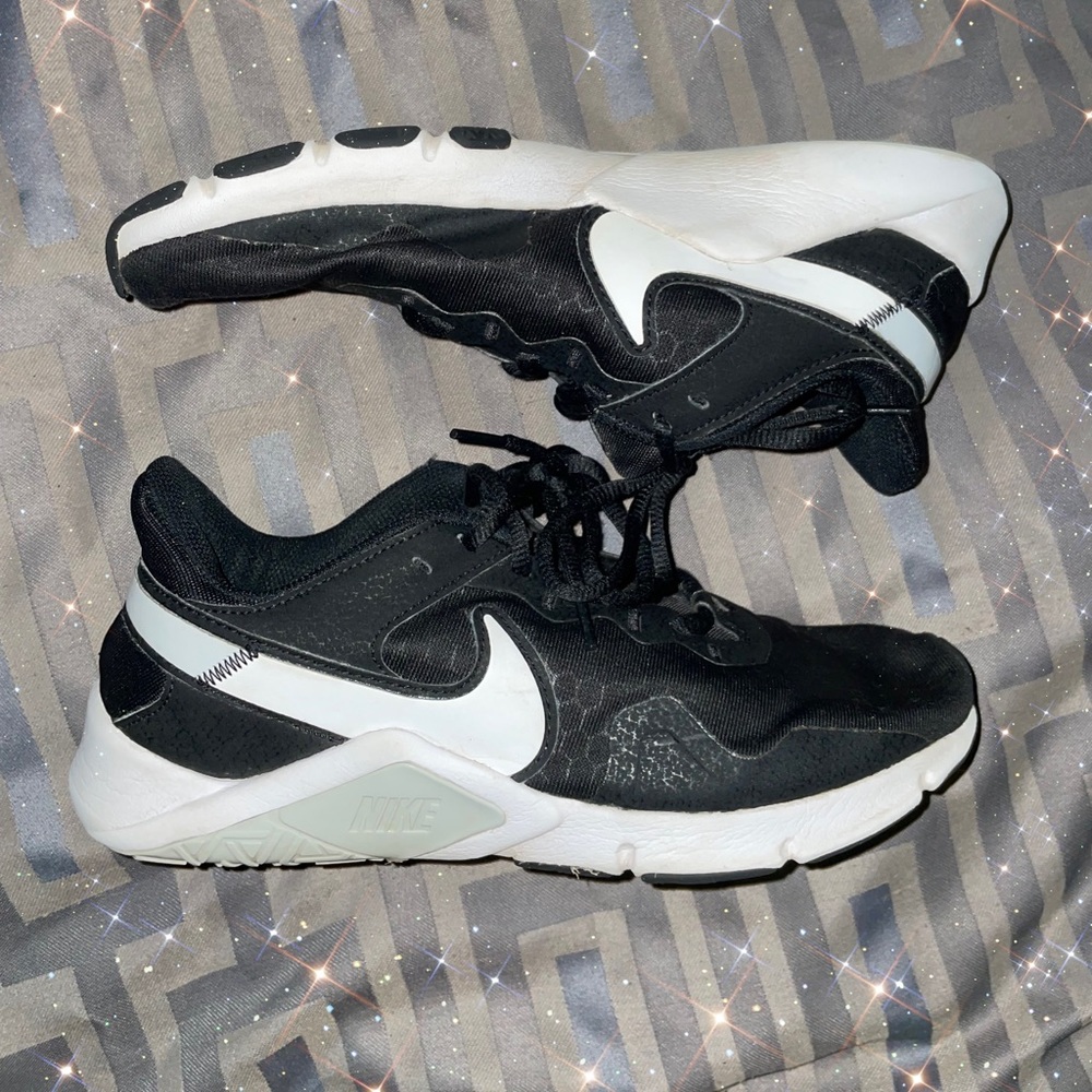 Nike Womens Legend Essential 2 PRM Running Trainers Sneakers Size 7.5 Women’s